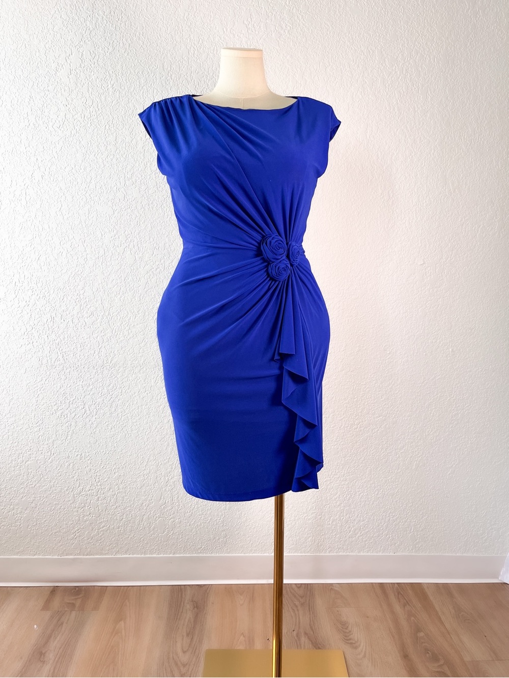 Jones Studio Royal Blue Ruched Sheath Dress with Rosette Detail